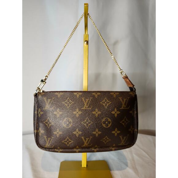 Louis Vuitton Monogram Pochette Accessoires AR0030 Shoulder Bag with Chain - Picture 1 of 15